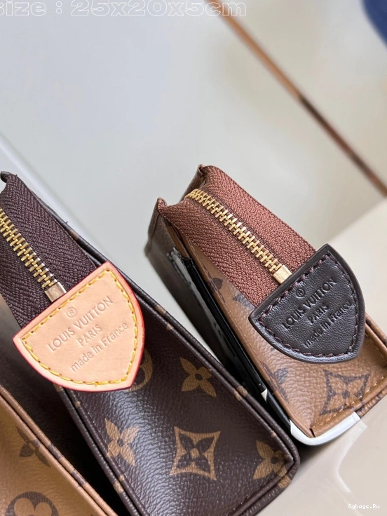 VUITTON Toilet Pouch-25*20*5.5cm LOUIS Trio 0320